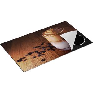 Chefcare Inductie Beschermer IJskoffie met Koffiebonen op Tafel - 89,6x51,6 cm - Afdekplaat Inductie - Kookplaat Beschermer - Inductie Mat