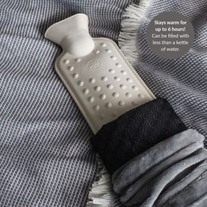De originele, bekroonde lange warmwaterkruik van . 75 cm x 12 cm, draagbare riem, tot 6 uur warmte. Klasse A, natuurlijke Sri Lankaanse rubberen eco-fles, 2 jaar garantie. uit het VK (Koala Grey)