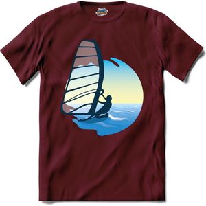 Windsurfer | Wind zeilen - Boot - Zeilboot - T-Shirt - Unisex - Burgundy - Maat S