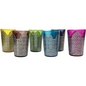 Kleurrijke Marokkaanse theeglazen versierd met traditionele zilveren patronen (pak van 6 glazen)