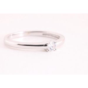 Fijne hoogglans zilveren ring met bergkristal - maat 18.5