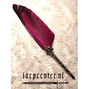 Larpcenter.nl - pen - Doop pen met veer paars - LARP - live action role play