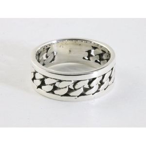 Opengewerkte zilveren ring met gourmet schakels - maat 16