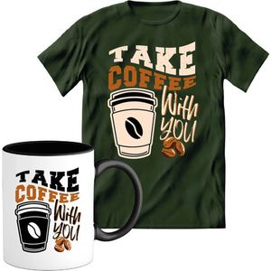 T-Shirtknaller T-Shirt met Koffiemok | Take Coffee With You - Koffie Kleding | Heren / Dames Shirt met Mok Cadeau | Kleur groen | Maat XL