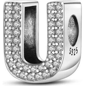 Zilveren Bedel U | Letter | Alfabet | ABC | Sieraden | Moederdag Cadeau | Past op alle bekende merken Armbanden | 925 Zilver Armband | Romystones