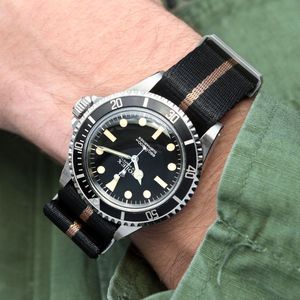 B&S Nylon Horlogeband Luxury - Deluxe Nato Zwart Brons Gestreept - 20mm