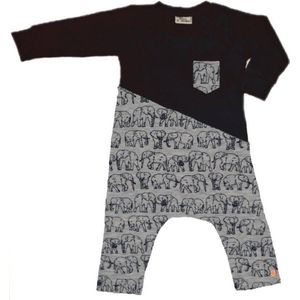 Onesie zwart met olifanten grijs