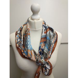 Vierkante dames sjaal Maci fantasiemotief bruin wit donkerblauw oranje groen grijs zwart licht azuur blauw 90x90