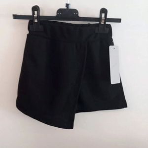 New Collection - Broekrok kort - zwart - maat 98/104