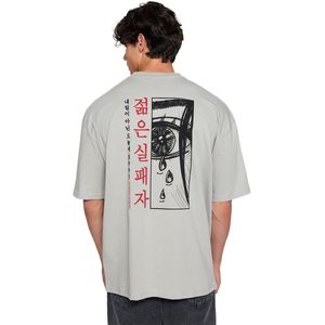 Trendyol Grijs Oversized/Wijd Gesneden 100% Katoenen Anime Bedrukt T-Shirt Tmnss23Ts00156