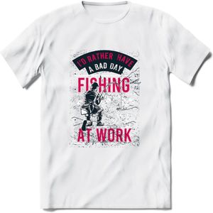 A bad Day Fishing - Vissen T-Shirt | Roze | Grappig Verjaardag Vis Hobby Cadeau Shirt | Dames - Heren - Unisex | Tshirt Hengelsport Kleding Kado - Wit - L