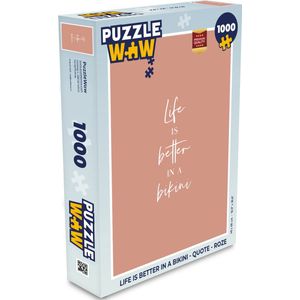 Puzzel Life is better in a bikini - Quote - Roze - Legpuzzel - Puzzel 1000 stukjes volwassenen