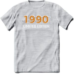 1990 Limited Edition T-Shirt | Goud - Zilver | Grappig Verjaardag en Feest Cadeau Shirt | Dames - Heren - Unisex | Tshirt Kleding Kado | - Licht Grijs - Gemaleerd - L