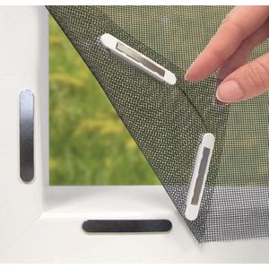 Venster vliegennet met innovatieve magneetsluiting | Vliegennet kan individueel op maat worden gesneden tot 150 x 130 cm, zonder boren of schroeven | Bevestiging met 16 magneten [zwart]