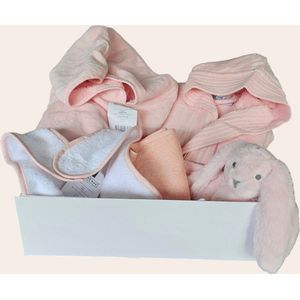 Zeer Compleet roze Kraampakket met Gratis Personalisatie: Het Ultieme Kraamcadeau voor een meisje