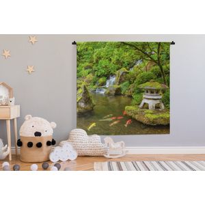 Wandkleed - Wanddoek - Waterval - Koi - Japanse lantaarn - Mos - Water - 120x120 cm - Wandtapijt