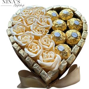 Valentijn Cadeau - Valentijn Cadeautje voor Haar - Valentijn Cadeau voor Vrouw - Geschenk Vrouwen - Cadeau voor Haar - Chocolade Cadeau - Merci - Ferrero Rocher - Chocolade Hart - Moederdag Cadeautje - Kerstcadeau - Verjaardag Cadeau Vrouw