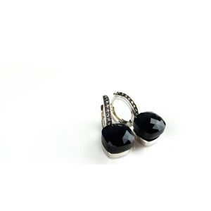 Zilveren oorringen oorbellen model pomellato gezet met zwarte steen