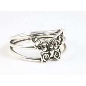 Fijne opengewerkte zilveren vlinder ring - maat 18