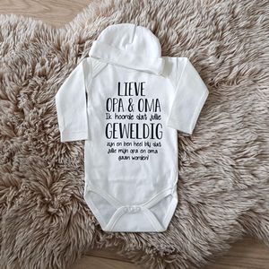 Baby cadeau geboorte meisje jongen set met tekst kledingset Bodysuit en muts |Kraamkado | Gift Set | rompertje Lieve opa en omik ben heel blij dat jullie mijn gaan worden aanstaande aankondiging bekendmaking zwangerschap