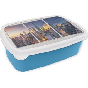 Broodtrommel Blauw - Lunchbox - Brooddoos - New York - Doorkijk - Skyline - 18x12x6 cm - Kinderen - Jongen