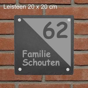 Kadotip !! valentijns cadeau Leisteen Naambord / Gepersonaliseerd / 20 x 20 cm. / incl. RVS bevestigingsmateriaal / Voordeur / Huisnummer