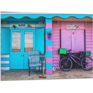 WallClassics - Vlag - Blauw en Roze Strandhuisjes - 100x75 cm Foto op Polyester Vlag