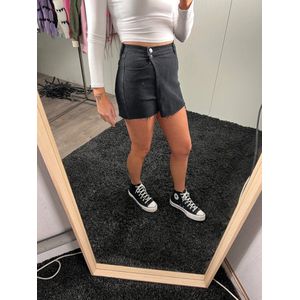 black skort 42 strandkleding festival spijkerbroek spijkerskort korte broek