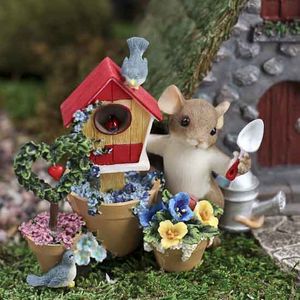 Charming Tails- You Make Our Home Beautiful- Vogelhuisje in de Tuin- Hoogte 9.5cm- Woonkamer Decoratie- Fitz & Floyd- Vintage- Hangemaakt- Driedimensionale Wenskaart