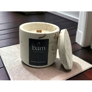 BAM kaarsen -Coffee Macchiato geurkaars met eigen handmade rond potje en houten wiek - op basis van zonnebloemwas - cadeautip - vegan