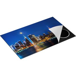 Chefcare Inductie Beschermer Verlichte Skyline van New York met Volle Maan - 85x55 cm - Afdekplaat Inductie - Kookplaat Beschermer - Inductie Mat