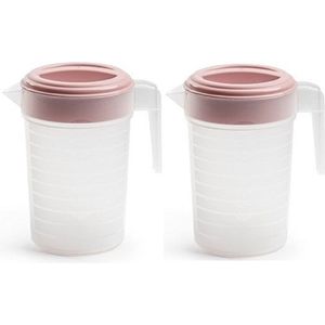 2x stuks waterkan/sapkan transparant/roze met deksel 1 liter kunststofï¿½- Smalle schenkkan die in de koelkastdeur past