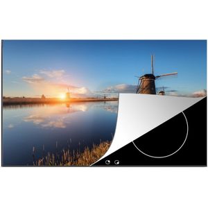 KitchenYeah® Inductie beschermer 81.2x52 cm - Windmolen - Water - Zon - Kookplaataccessoires - Afdekplaat voor kookplaat - Inductiebeschermer - Inductiemat - Inductieplaat mat