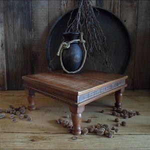 Authentiek houten bajot tafeltje/pata tafeltje gemaakt van oud hout