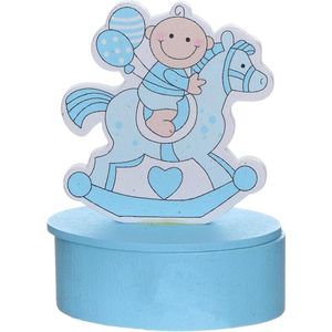 blauw doosje baby op hobbelpaard uitdeelbedankje voor geboorte of babyshower