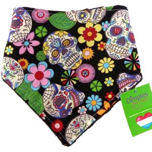Zwarte Mexicaanse schedels en bloemen hondenhalsdoek - DIMPLES 45cm M hondensjaal hondenbandana met comfortabele drukknopen