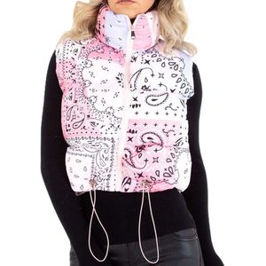 Dilena fashion bodywarmer bandana style roze gewatteerd