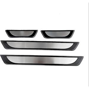Instaplijsten (instapstrips) voor Audi Q7 4M 2015 (5 deurs) - Kras bescherming - Set van 4 - Zwart Chrome