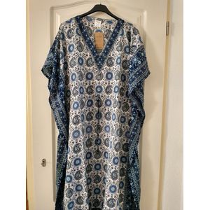 Dames kaftan jurk Thyra paisleymotief zwart wit blauw grijs strandjurk strandkaftan Maat L/XL