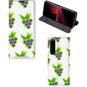 Sony Xperia 1 III Flip Style Cover Druiven