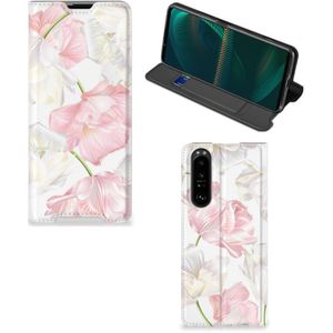 Sony Xperia 5 III Smart Cover Lovely Flowers