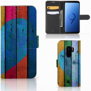 Samsung Galaxy S9 Plus Book Style Case Wood Heart - Cadeau voor je Vriend