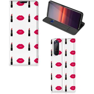 Sony Xperia 5 II Hoesje met Magneet Lipstick Kiss