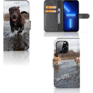 iPhone 13 Pro Telefoonhoesje met Pasjes Honden Labrador