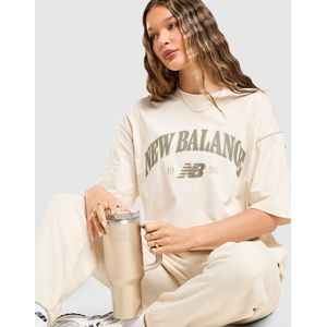 New Balance Varsity Boyfriend T-Shirt - Beige- Dames, Beige