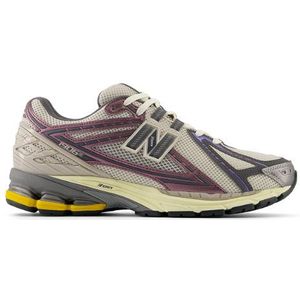 New Balance Unisex 1906R in Zwart, Suede/Mesh, Maat 45.5