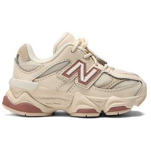 New Balance Kinderen 9060 in Beige, Synthetic, Maat 24