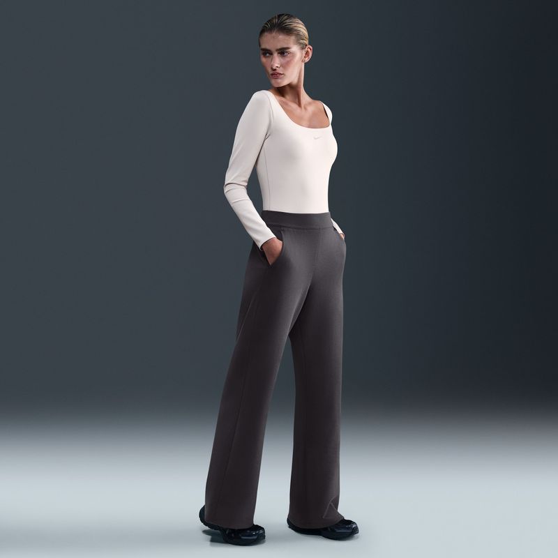 Nike - 24.7 ImpossiblySoft Dri-FIT - Sportbroek - Grijs - Hoge Taille en Flare