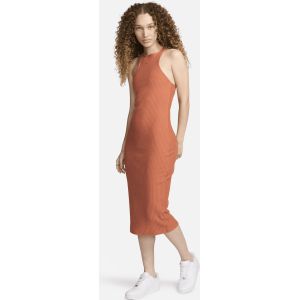 Nike Sportswear Chill Rib aansluitende mouwloze midi jurk - Oranje