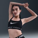 Nike Pro - Sport-bh - Zwart - Lichte Ondersteuning